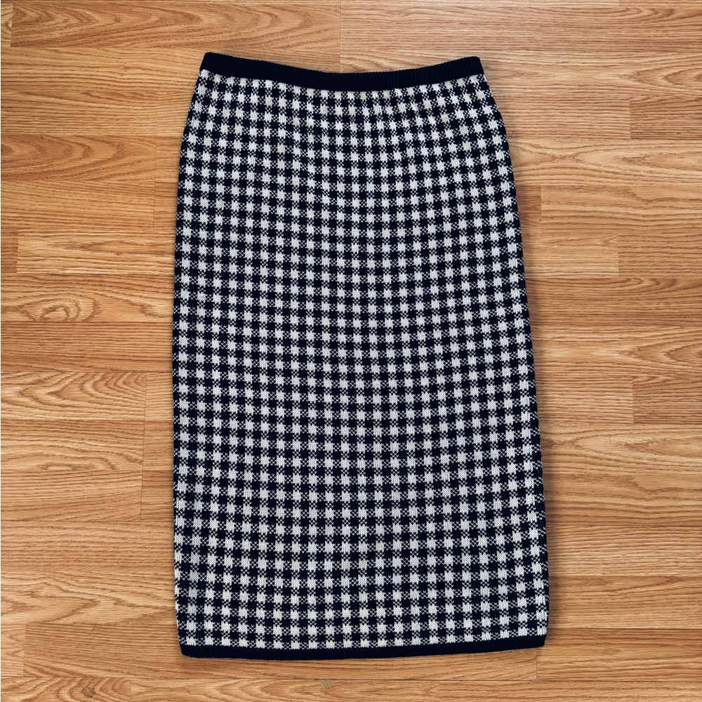 Vintage Jimmy Garcia Black and White Knit Houndstooth Checker Midi Pencil Skirt